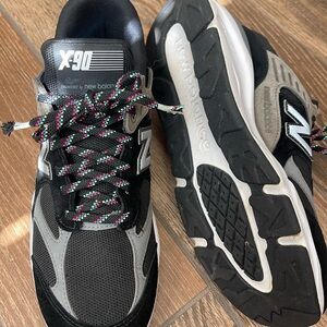 New Balance X90 Men's Black and Gray Sneakers Sz 9.5